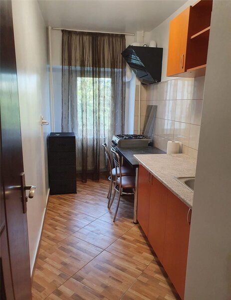 Berceni, Aleea Tomesti, bloc din 1988,